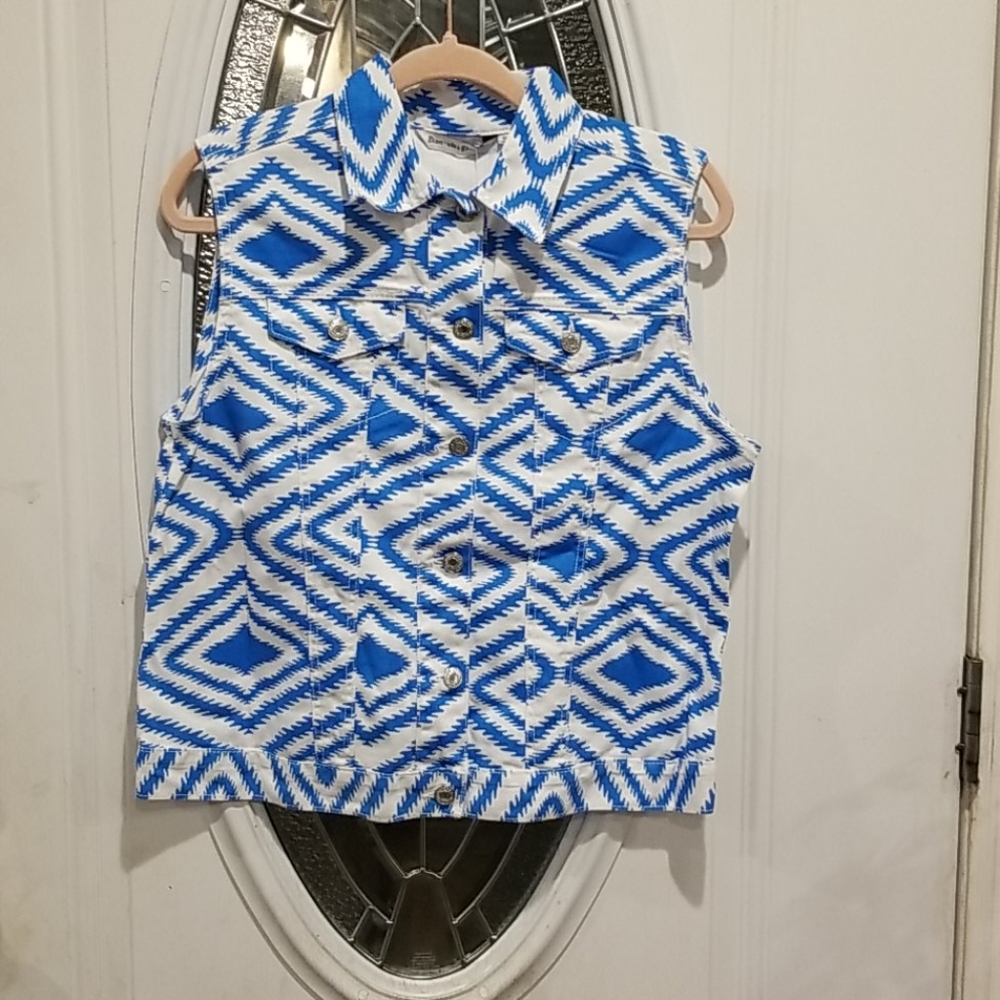 Blue and white sleeveless